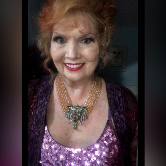 Heidi Daus Jewelry - Heidi Daus Vibrant “GRAND SHIEK” 🐘Pendant Necklace